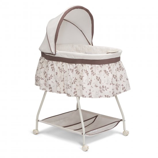 Delta Children Deluxe Sweet Beginnings Bassinet, Falling Leaves