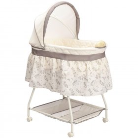 Delta Children Sweet Beginnings Bassinet, Falling Leaves